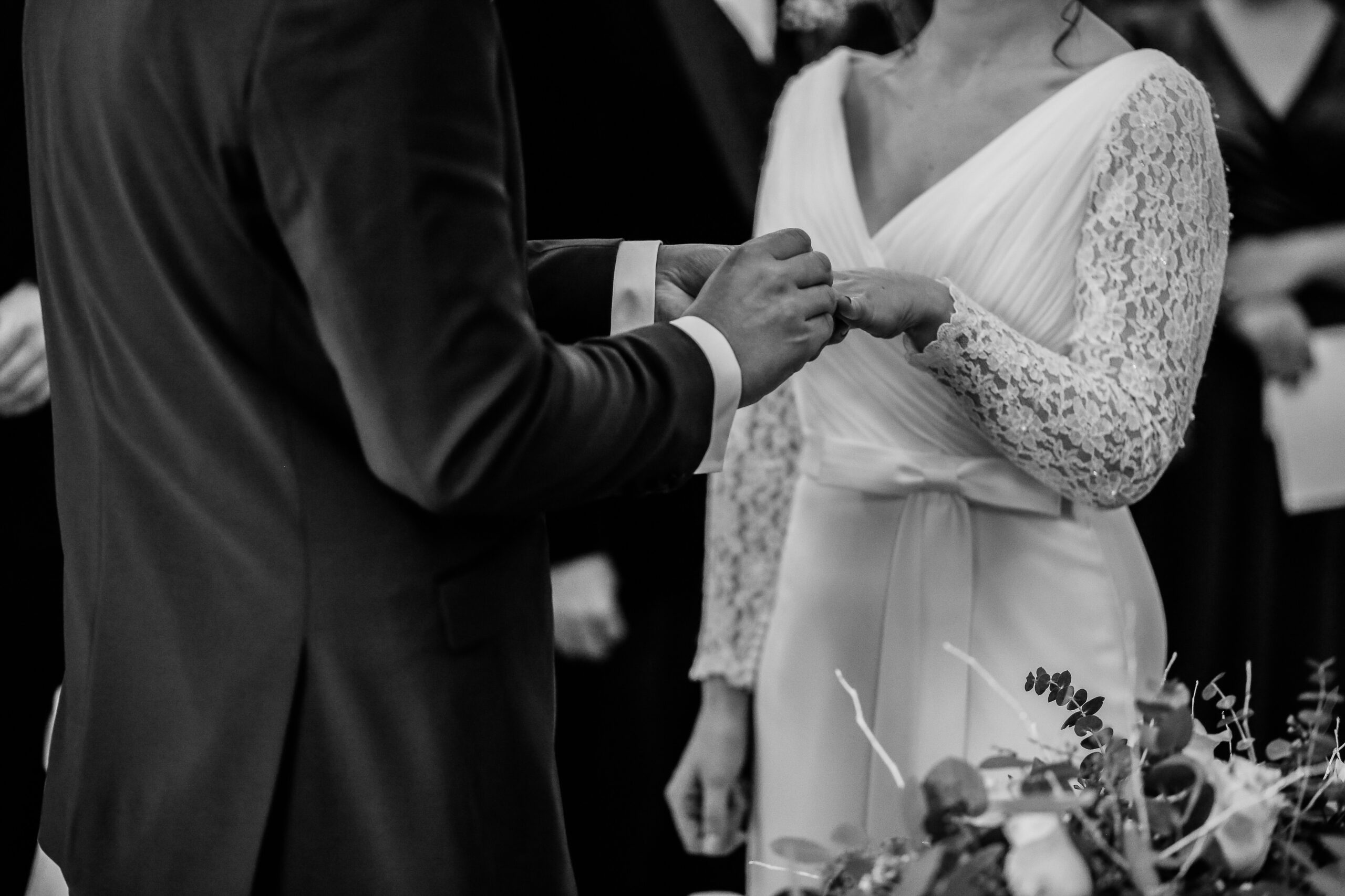 The Ultimate Guide to Crafting an Unforgettable Wedding Officiant Speech
