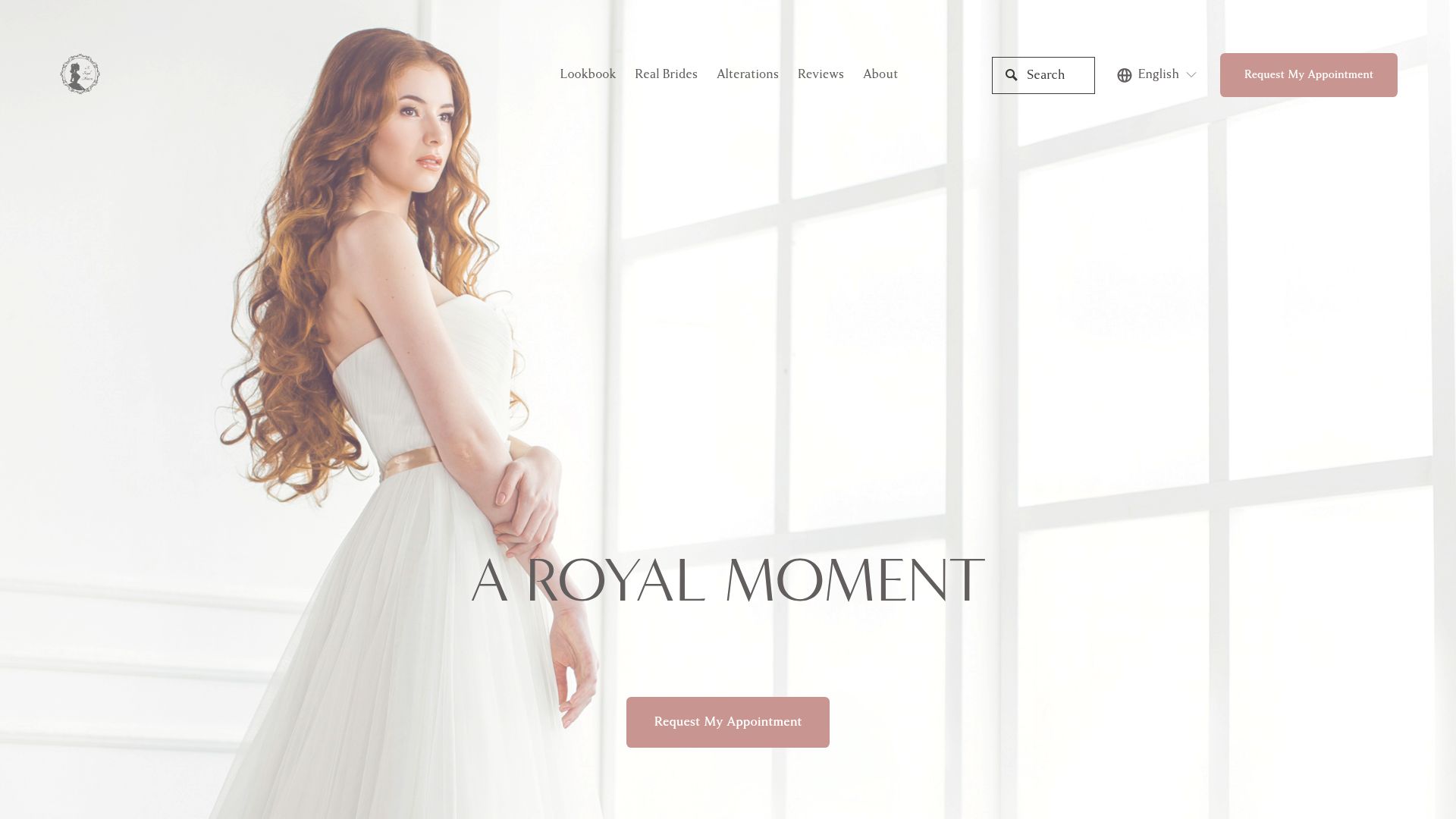 Screenshot of aroyalmoment.com