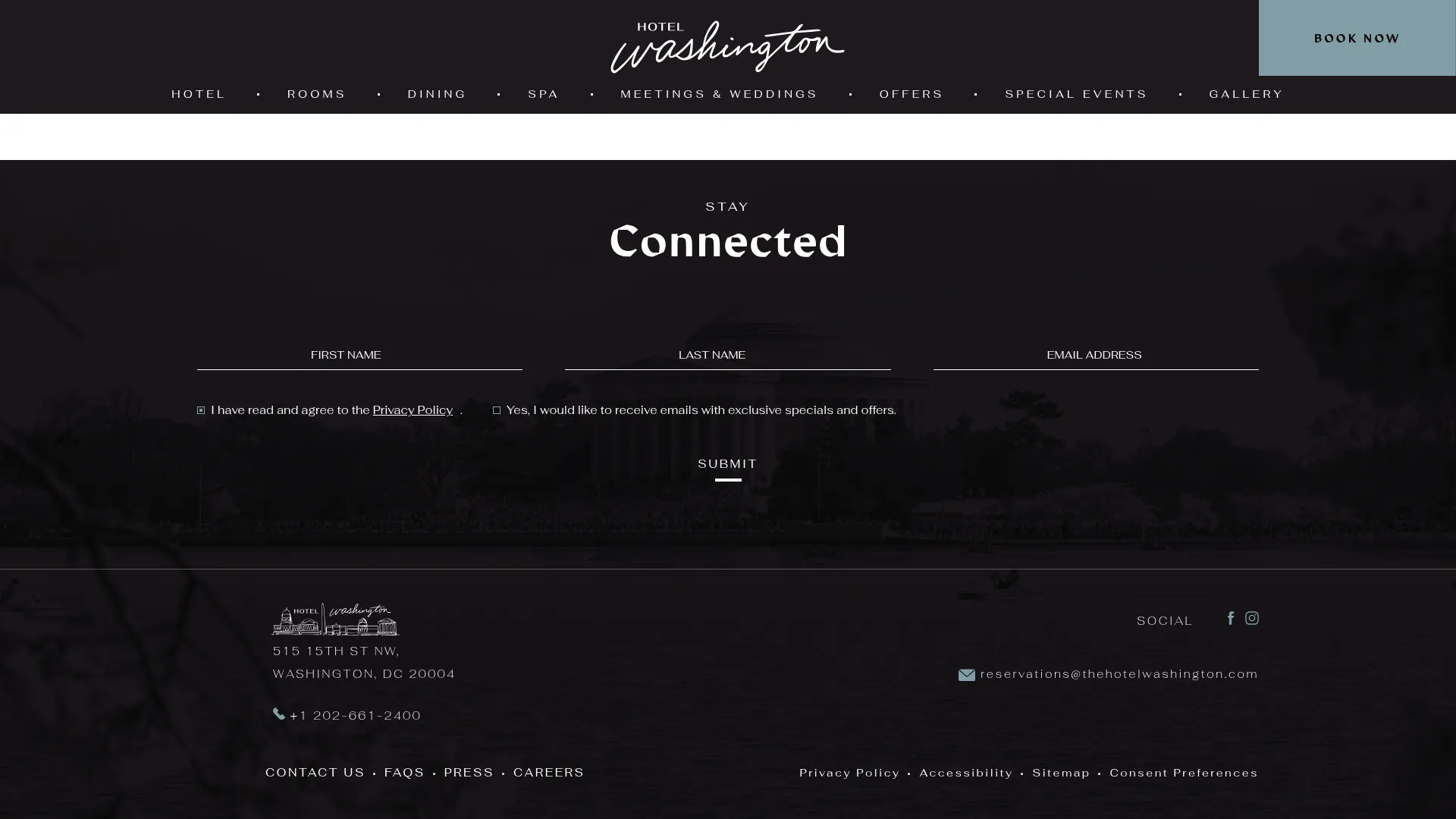 Hotel Washington rooftop venue with DC skyline views